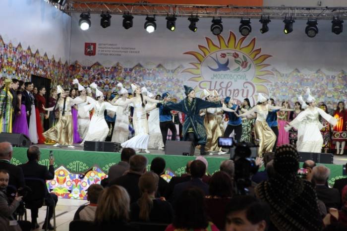 Правительство Москвы провело общегородской праздник Новруз-2018