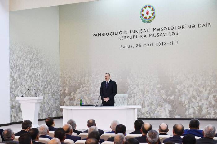 Президент Ильхам Алиев: Для Азербайджана на первом плане находится социальный фактор