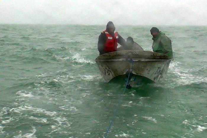 В Азербайджане были спасены рыбаки