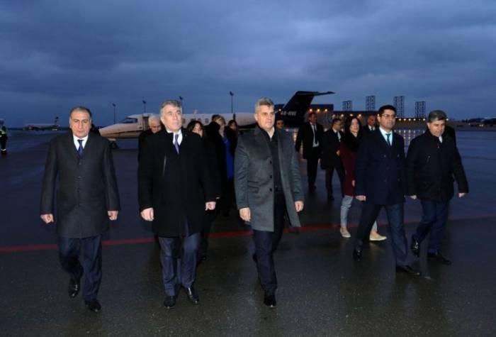 В Азербайджан прибыл председатель парламента Монтенегро