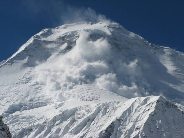 В Швейцарии при сходе лавины погибли четыре немецких лыжника