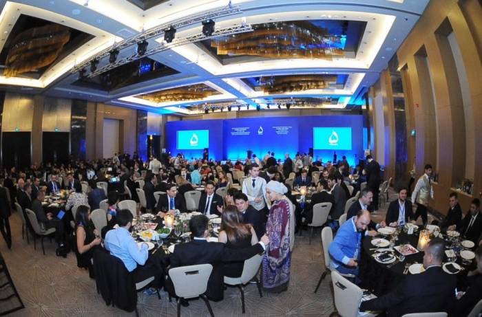 Глобальный Бакинский форум - возможность сделать шаг в светлое будущее - ФОТО