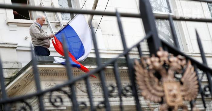 Российские дипломаты покинули Великобританию