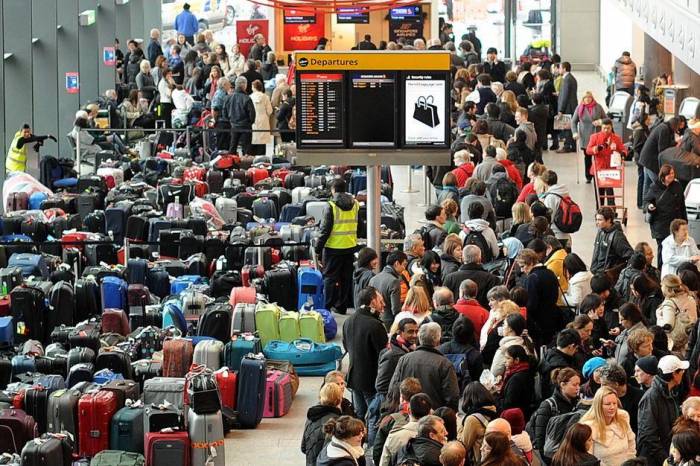Надпись на сумке вызвала панику в австралийском аэропорту
