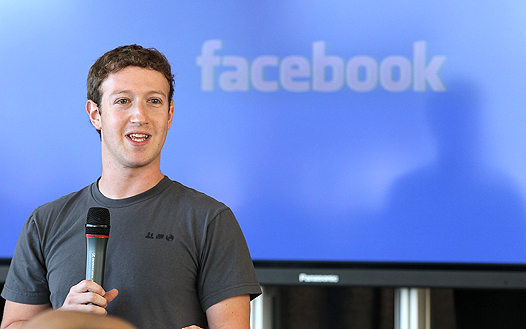 Цукерберг извинился за недостаточные меры Facebook для защиты пользователей