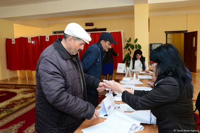 Президентские выборы в Азербайджане проходят абсолютно прозрачно - арабские СМИ 