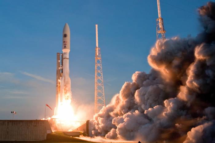 В США стартовала ракета-носитель Atlas V