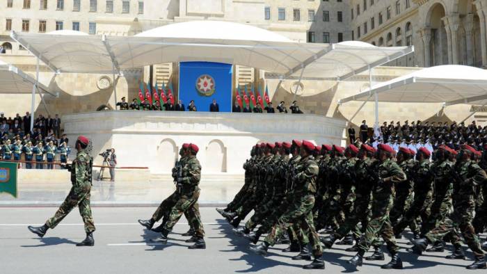 Азербайджан вновь поднимается в рейтинге сильнейших армий мира
