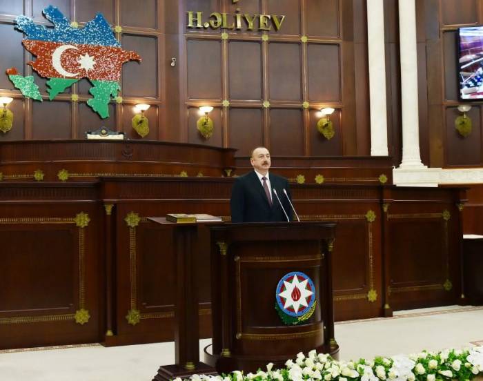 Президент Ильхам Алиев: В Азербайджане необходимо внедрить самые современные технологии