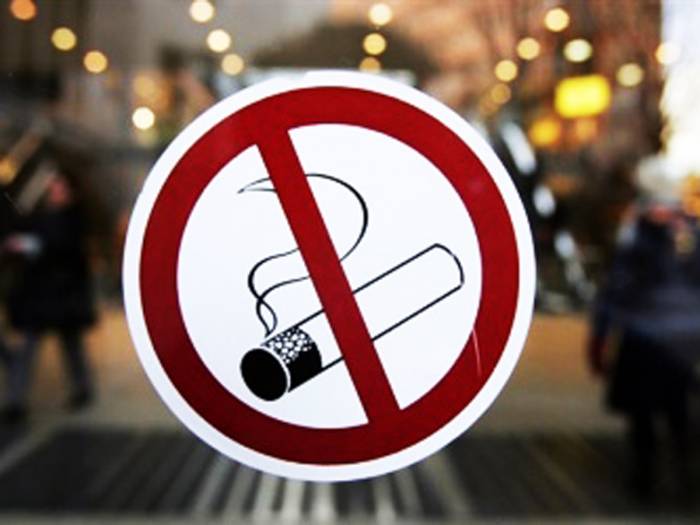 В Азербайджане вступил в силу еще один запрет на курение
