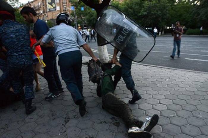 В Ереване задержали 228 демонстрантов