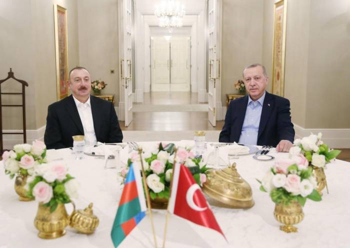 Состоялся совместный ужин президентов Азербайджана и Турции - ФОТО