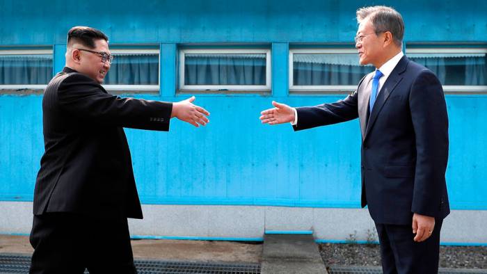 Экс-посол России в Корее: «Путем рукопожатия невозможно разрешить проблемы двух корейских государств» - ЭКСКЛЮЗИВ 
