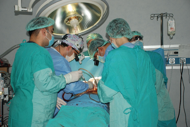 В Азербайджане расширен список медучреждений по трансплантации органов