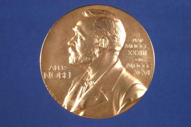 Нобелевскую премию по литературе в 2018 году могут не вручить