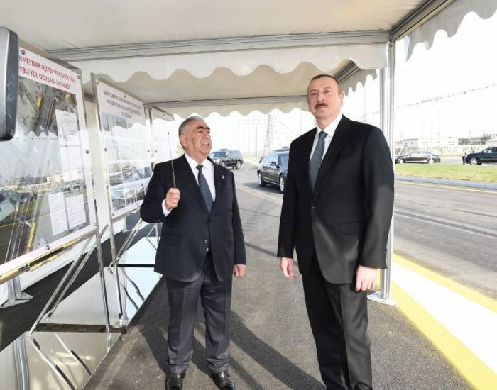 Ильхам Алиев на открытии разноуровневой дорожной развязки и перехода к проспекту Гейдара Алиева - ФОТО