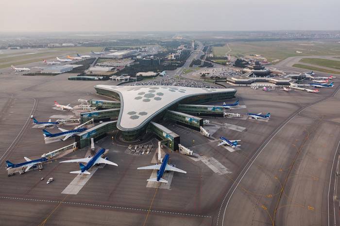 Пассажиропоток Международного аэропорта Гейдар Алиев вырос на 15%