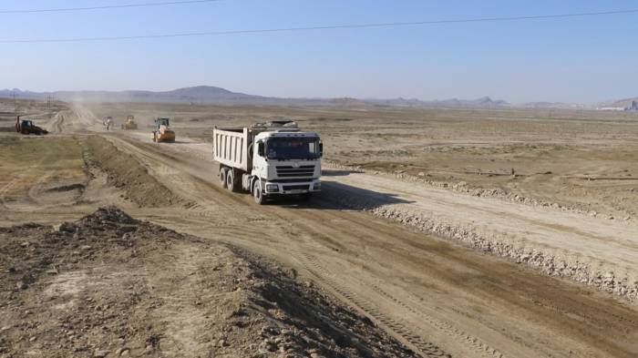 Начата реконструкция одной из автодорог в Баку - ФОТО