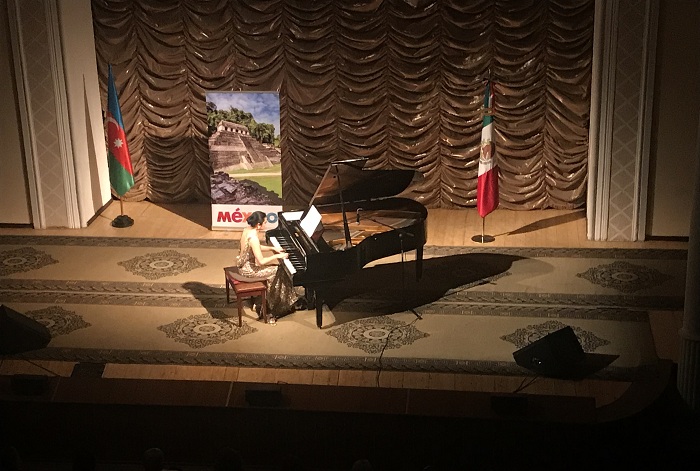 Мексиканская пианистка приняла участие в праздновании 100-летия основания АДР