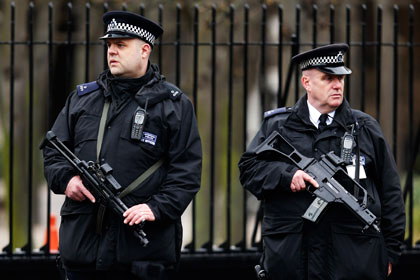 Полиция заявила о высоком уровне террористической угрозы в Британии