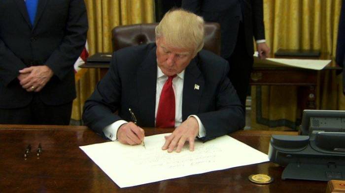 Трамп готов подписать один из двух законов по иммиграци