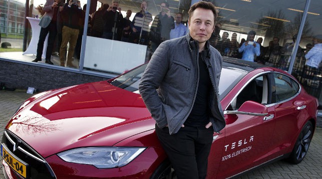 Автопилот Tesla станет полностью автономным