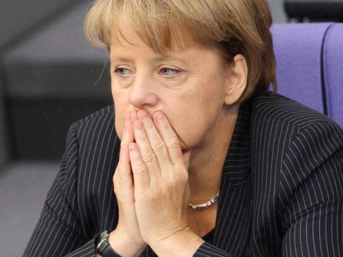 Германия и Франция поддерживают укрепление границ ЕС, заявила Меркель
