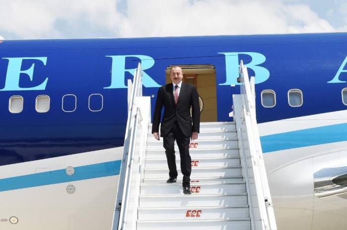 Ильхам Алиев прибыл с визитом в Турцию - ФОТО