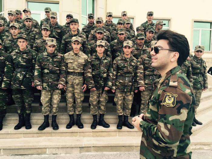 Звезды в военной форме провели флешмоб в соцсетях, посвященный 100-летию ВС Азербайджана - ФОТО 