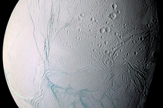 На спутнике Сатурна нашли следы внеземной жизни
