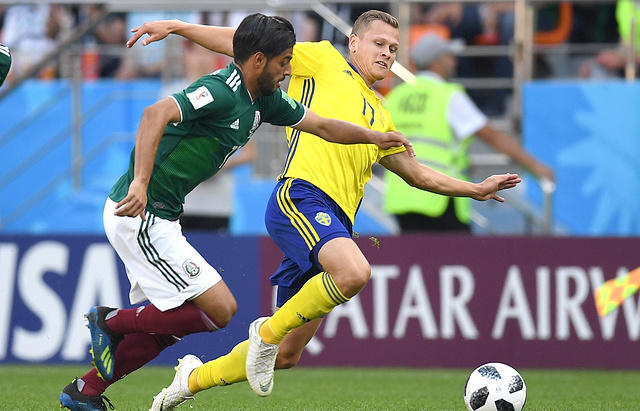 Сборные Швеции и Мексики вышли в плей-офф чемпионата мира по футболу
