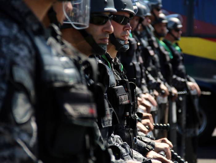 В ходе полицейской операции в Рио-де-Жанейро убили шесть человек
