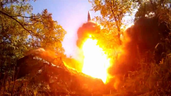 Запуск «Искандером» баллистической ракеты попал на видео  