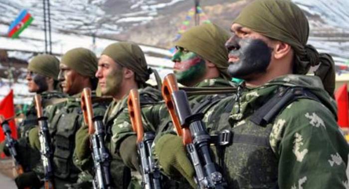 В Азербайджане отмечают 100-летие Вооруженных сил