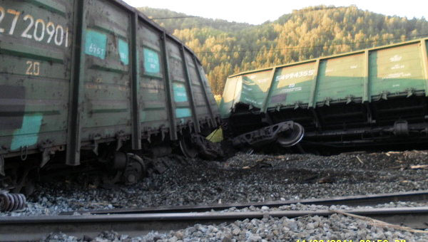 В Турции сошел с рельсов грузовой поезд
