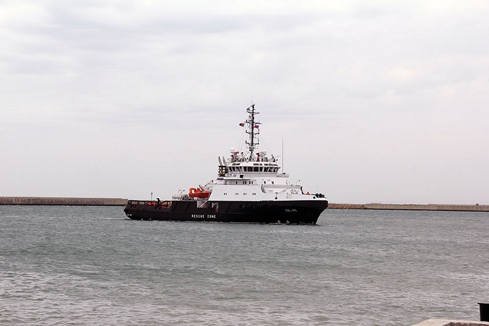 В Баку прибыли российские военные корабли - ФОТО
