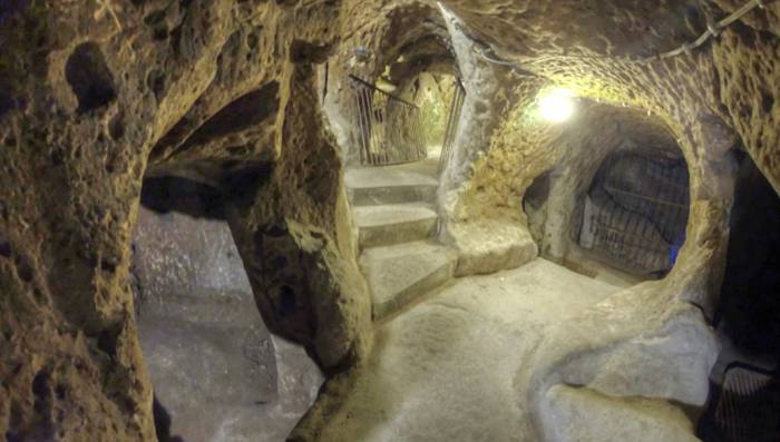 Турция открывает для туристов подземные города первых христиан
