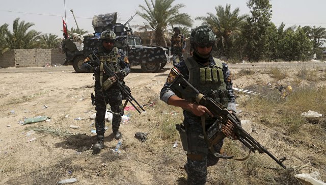 СМИ: на юге Ирака ввели комендантский час

