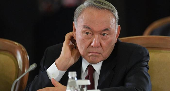 Назарбаев раскритиковал качество медицины и образования в Казахстане