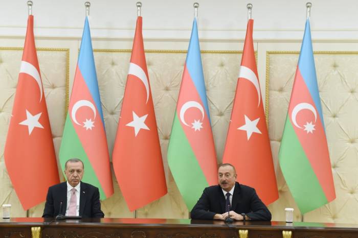 Президенты Азербайджана и Турции выступили с заявлениями для прессы