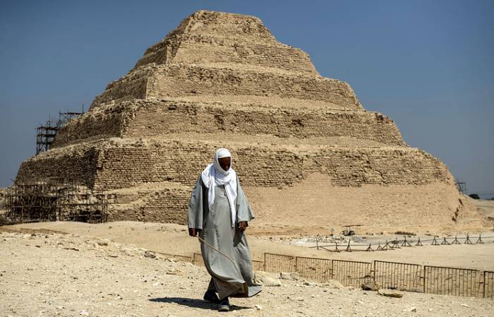 Бронзовую статуэтку Осириса нашли в тайнике пирамиды Джосера возле Каира