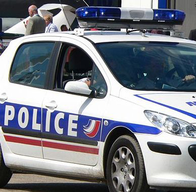 Во Франции грабитель сбежал из тюрьмы с помощью вертолета
