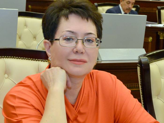 Эльмира Ахундова: "Мы встретимся с ним в суде"