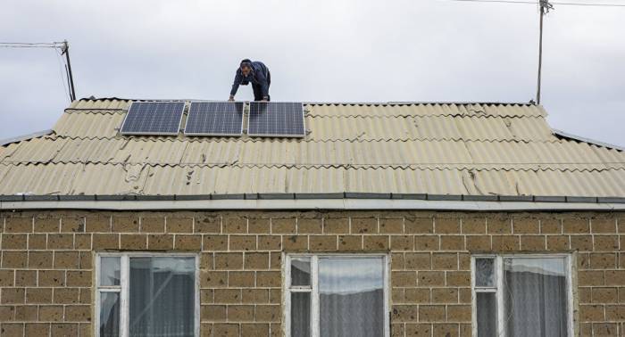 В Кыргызстане бесплатно устанавливают солнечные батареи
