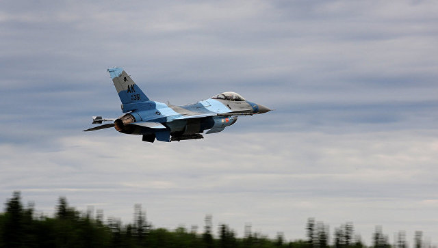 Словакия закупит в США 14 истребителей F-16