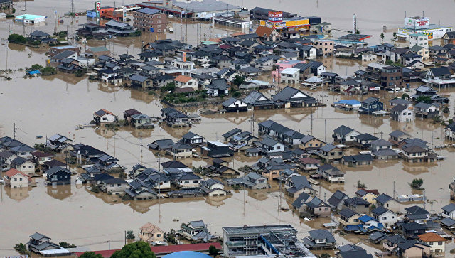 Число жертв наводнения в Японии достигло 176 человек
