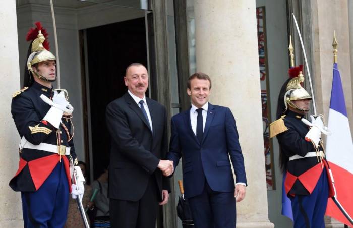 Состоялась встреча президентов Азербайджана и Франции