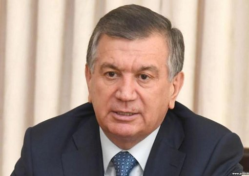 Президент Узбекистана поднял пенсии и зарплаты бюджетникам на 7%
