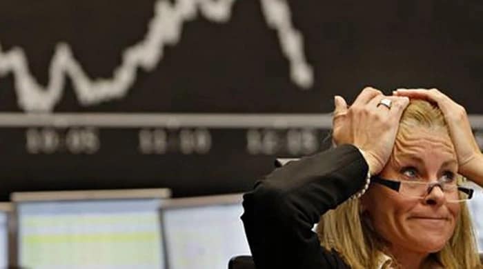 Мировые рынки погружаются в финансовый хаос