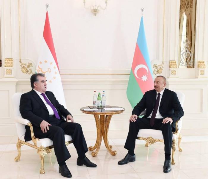 Состоялась встреча президентов Азербайджана и Таджикистана 